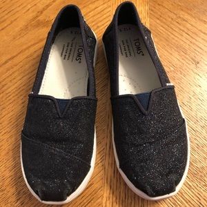 Girls navy glitter slip on sneakers
